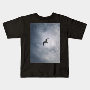 Seagull in flight Kids T-Shirt